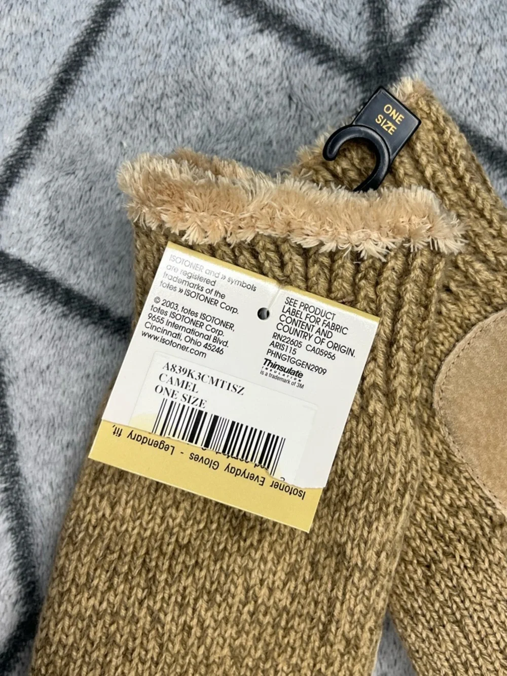 Isotoner Knit Heathered Tan Camel Mittens w Faux Fur Cuff NWT - Picture 6 of 7